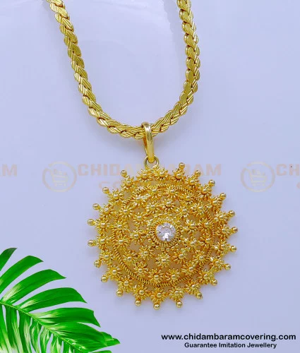 Gold pendant deals with chain design